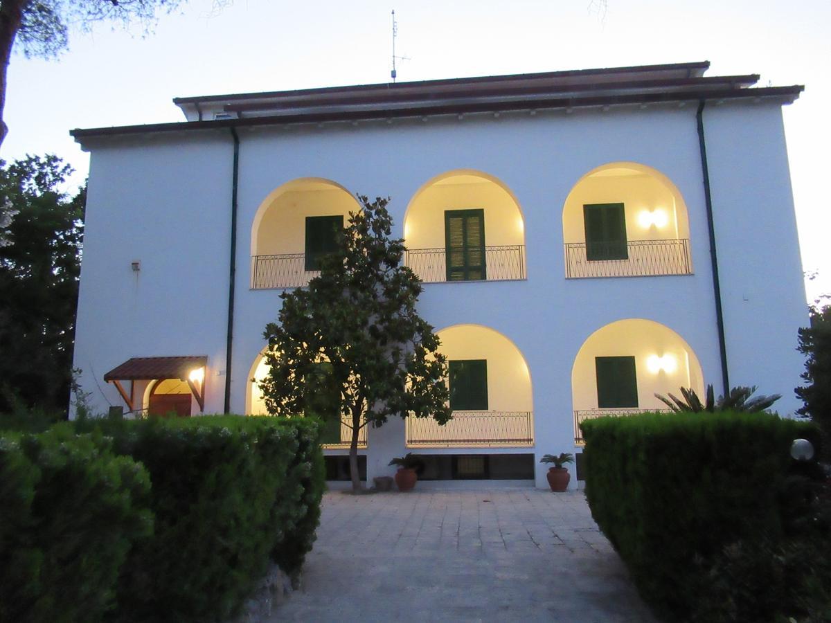 Villa Marta Taranto Luaran gambar