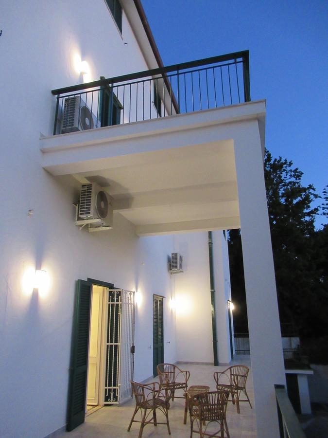 Villa Marta Taranto Luaran gambar
