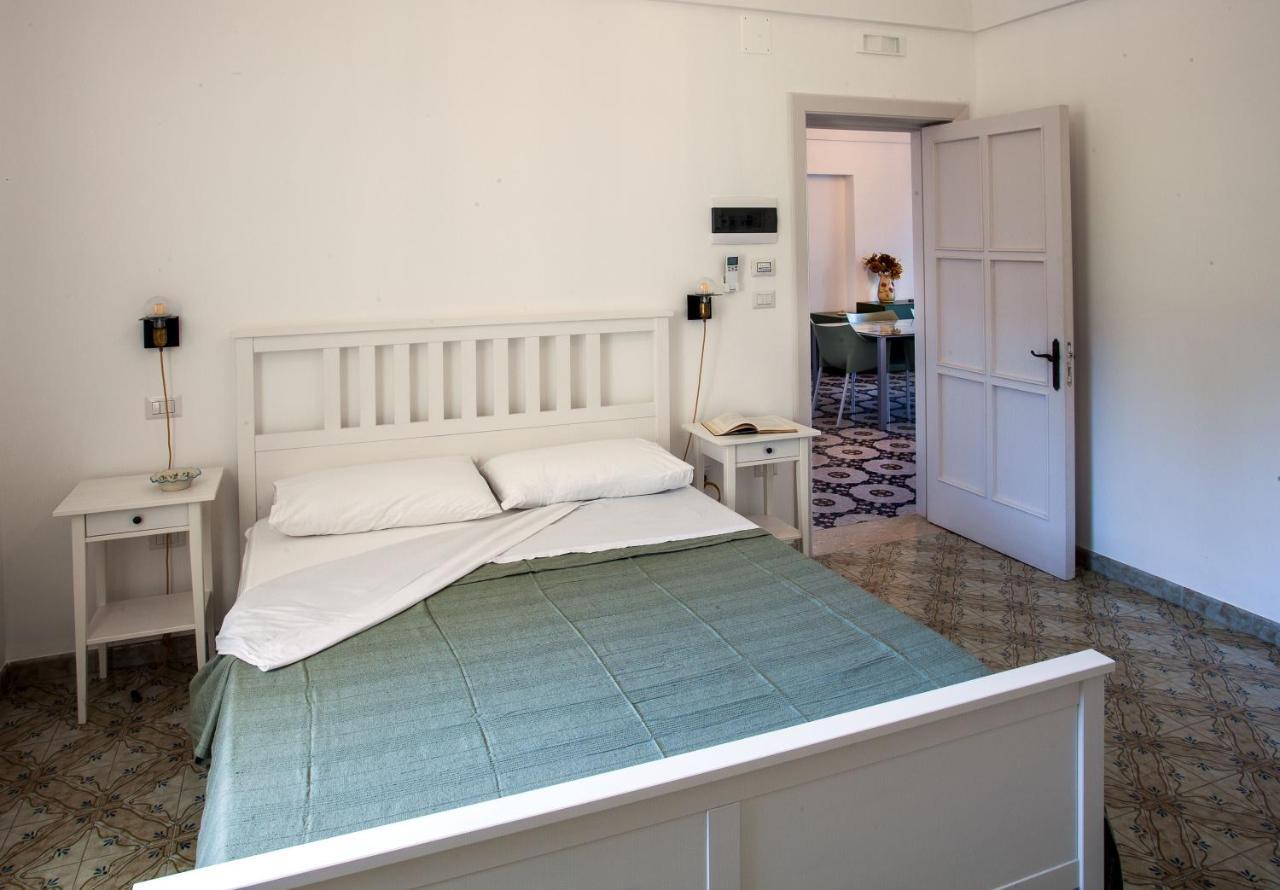 Villa Marta Taranto Luaran gambar